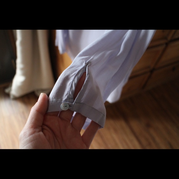 Plunge V neck long sleeve top - Picture 6 of 8